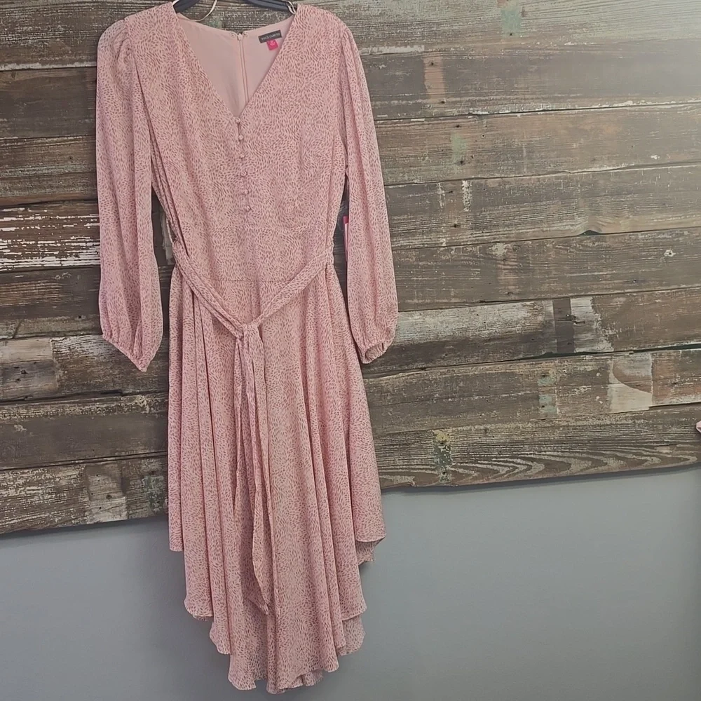Vince Camuto Pink Long Sleeve Dress. - Picture 1 of 6